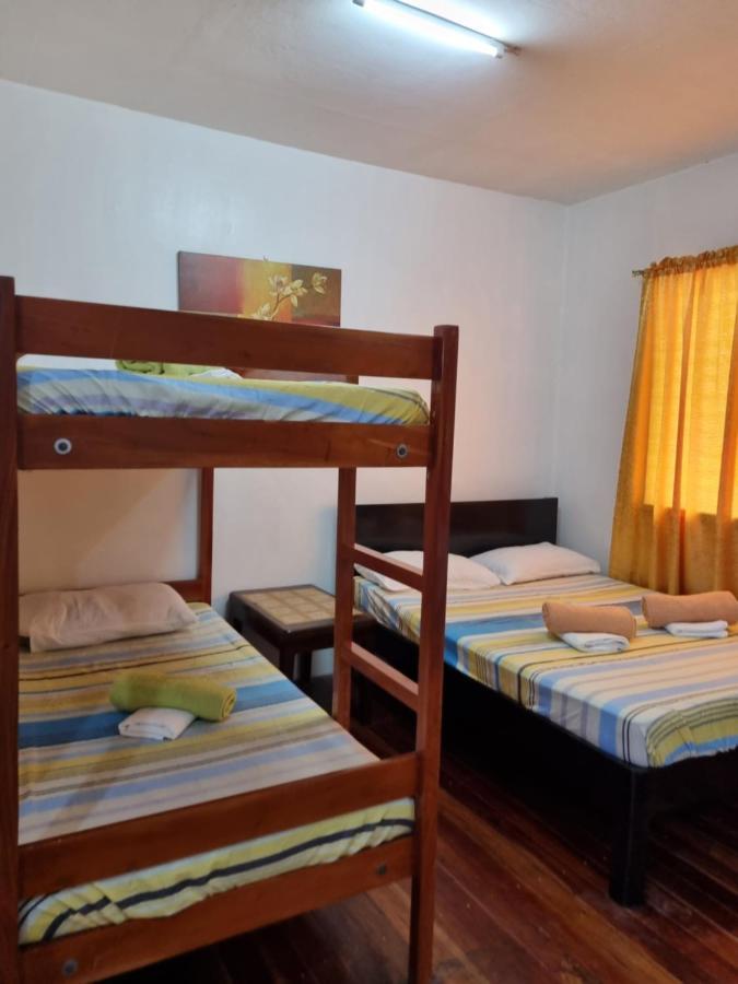 Southpoint Hostel Moalboal Pokoj fotografie